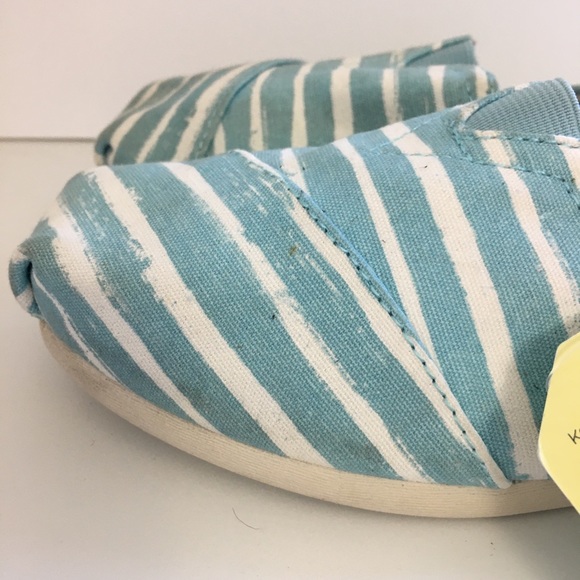 Toms Pale Blue Painted Stripe Slip On - Picture 4 of 9